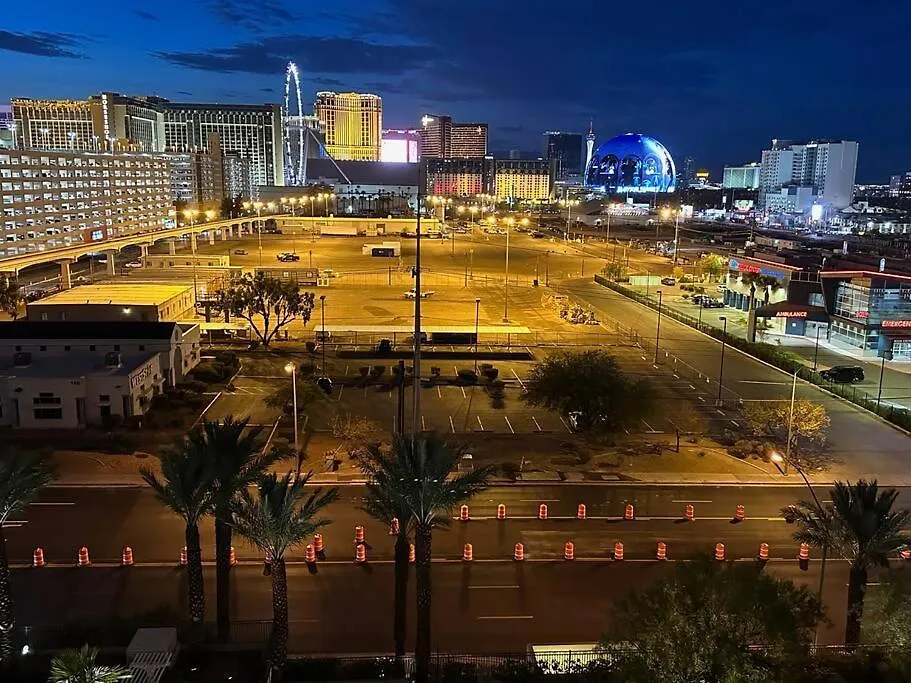 The Signature At Mgm Condo! Stunning Strip Views & No Resort Fees! Las Vegas USA